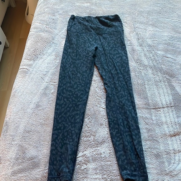 Wonder train lululemon pants - Picture 1 of 3
